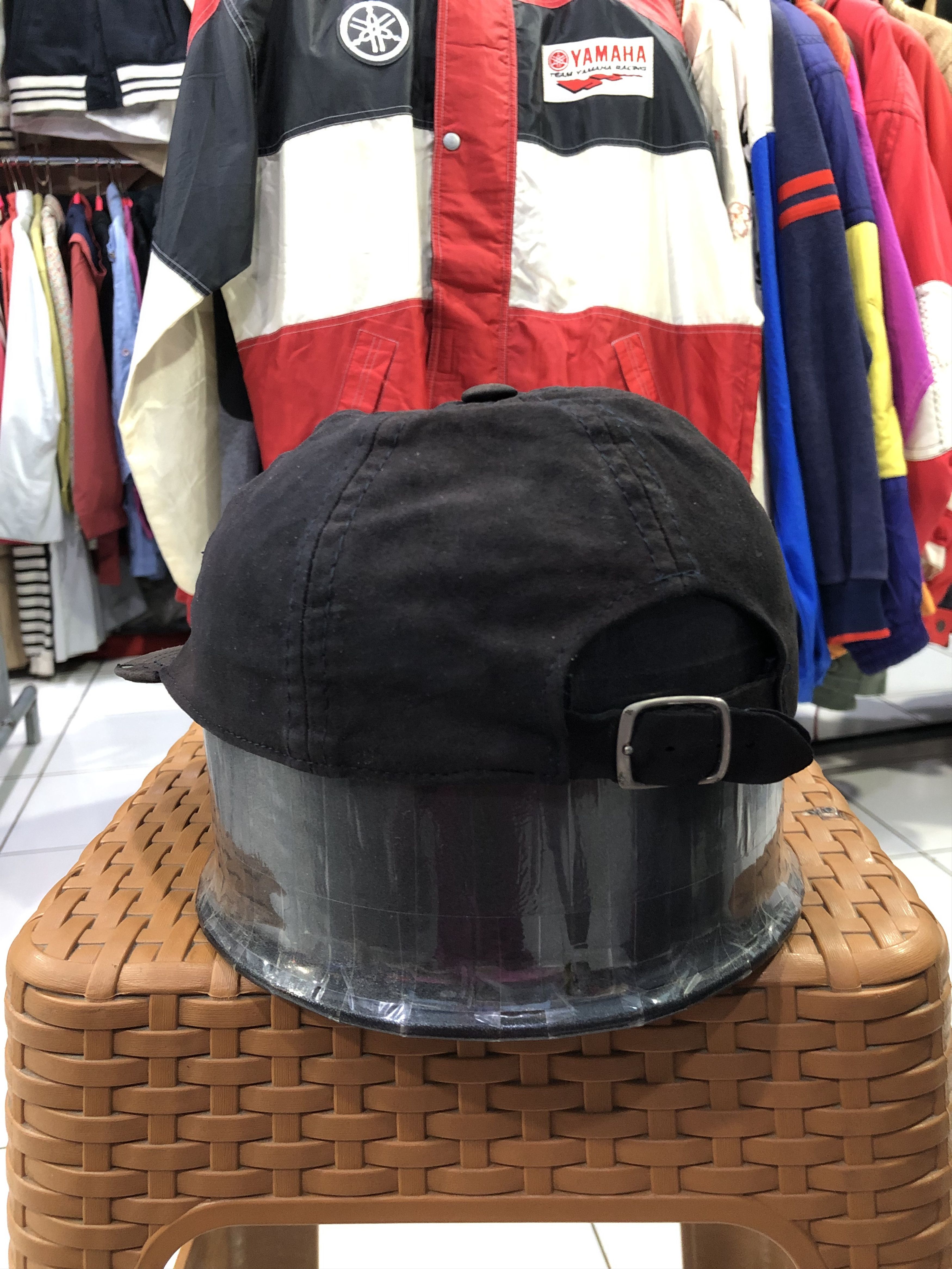 Disney × Iceberg × Vintage Vintage iceberg suede leather cap Size ONE SIZE - 2 Thumbnail