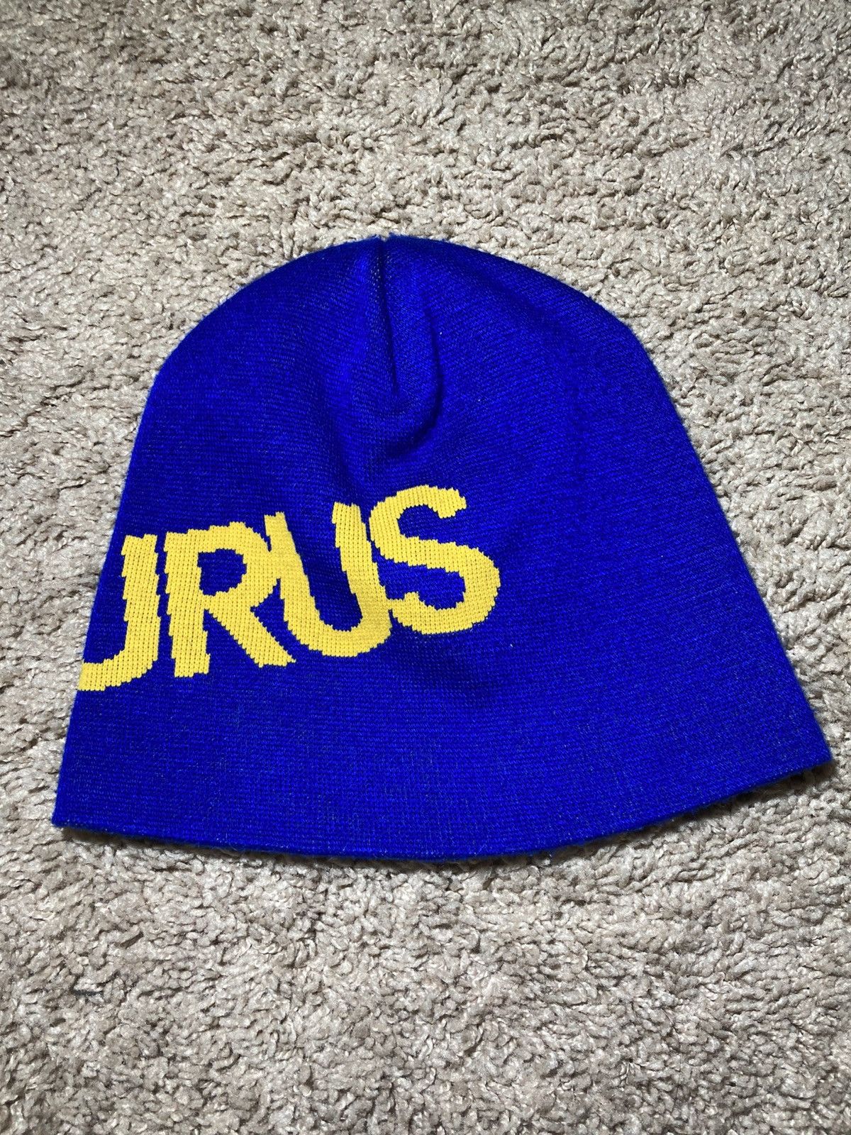 Supreme 2004 Supreme Astrology Beanie Taurus Sign Logo Vintage 90s Size ONE SIZE - 3 Thumbnail