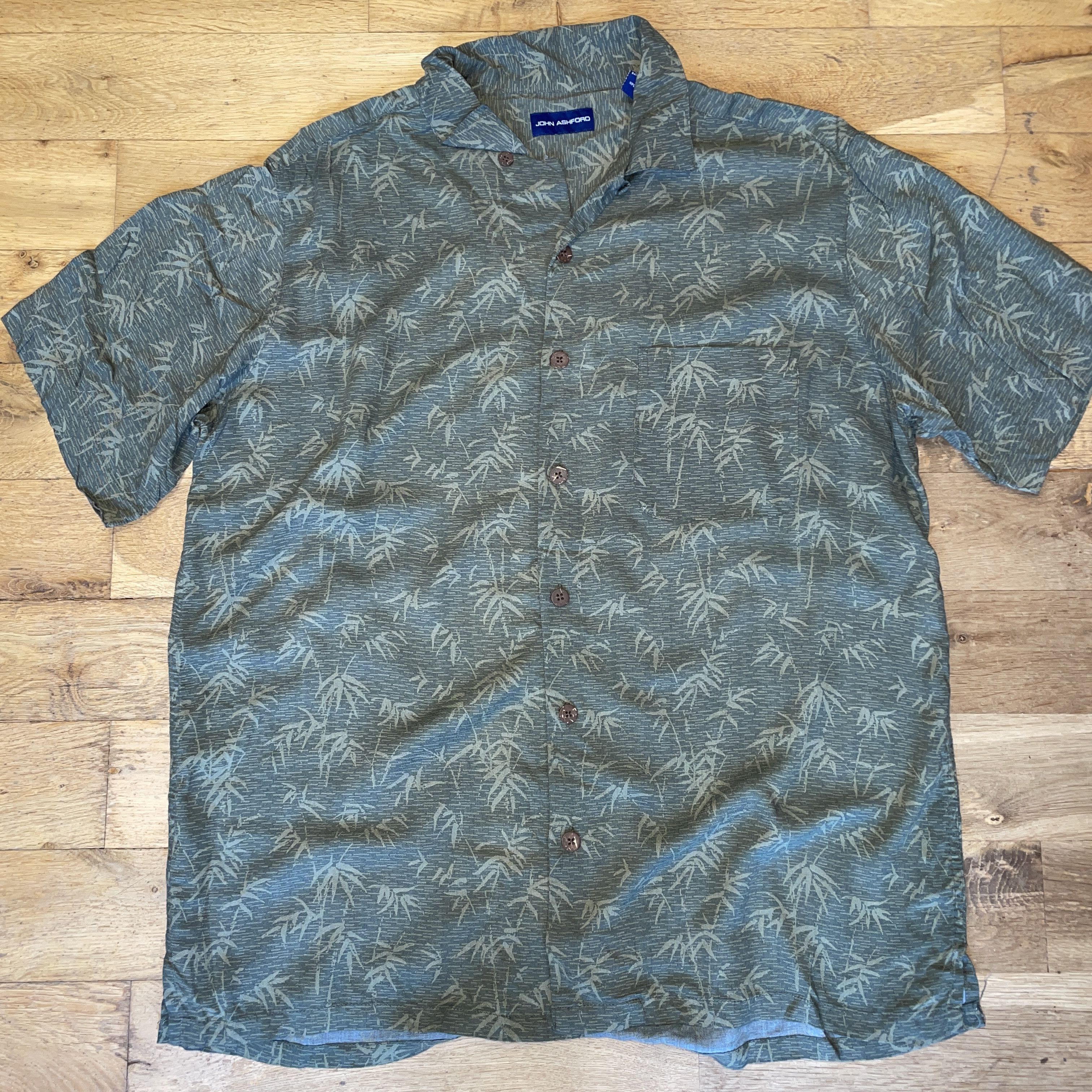 John Ashford × Vintage John Ashford Men's Summer Vacation Shirt 100% Rayon Size XL Size US XL / EU 56 / 4 - 1 Thumbnail