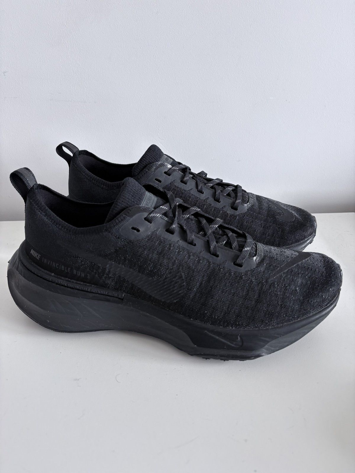 Nike Nike Invincible Run 3 ZoomX men's running shoes size 44 Size US 11 / EU 44 - 2 Thumbnail