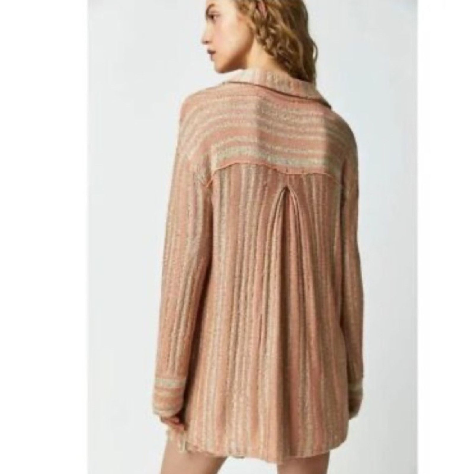 Free People NWT Free people Beach bash button up top $108 retail Size M / US 6-8 / IT 42-44 - 3 Thumbnail