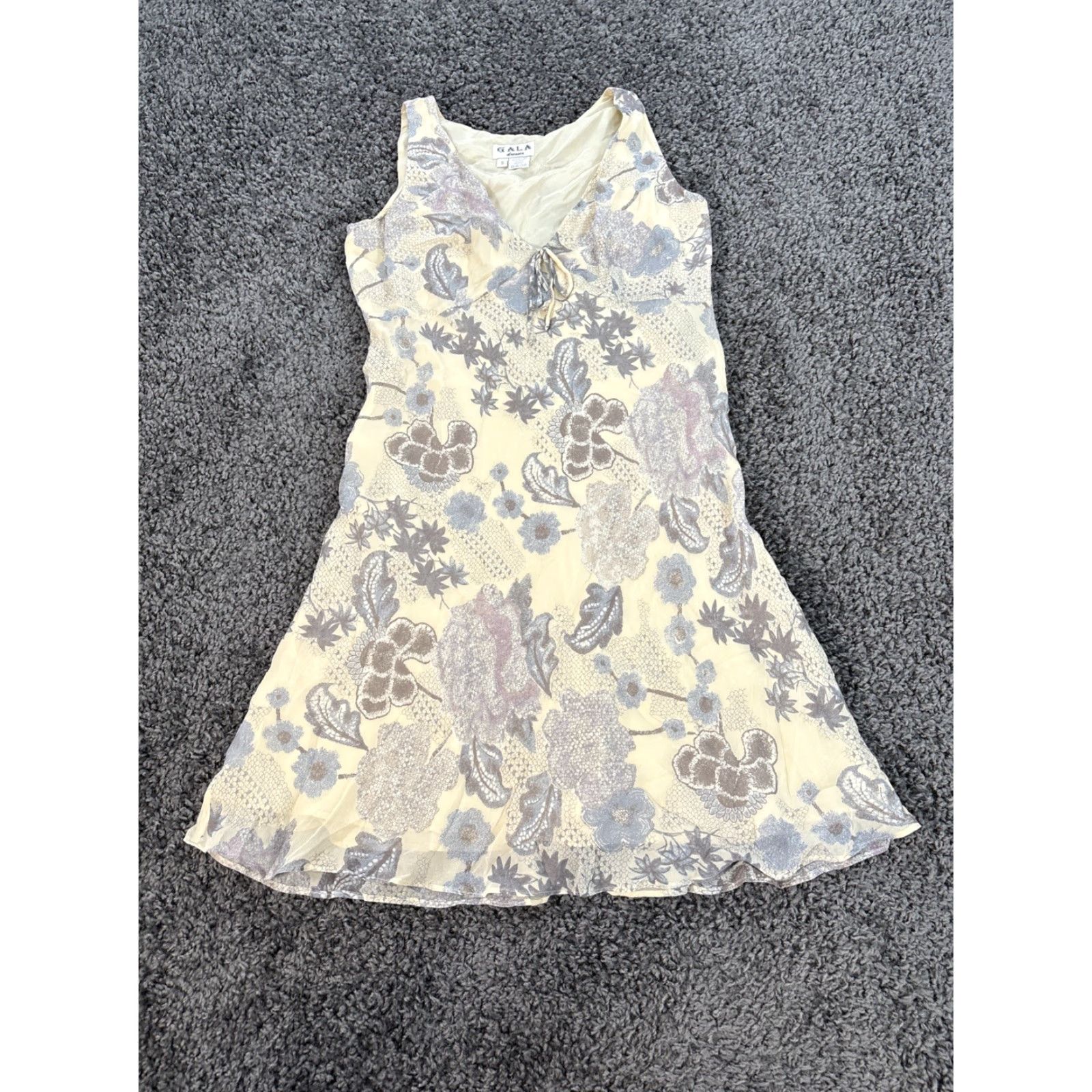 Vintage VINTAGE Gala Dress Womens Small Yellow Silk Floral A-Line Sleeveless 90s Party/Cocktail Women S Long V-Neck Size S / US 4 / IT 40 - 2 Thumbnail