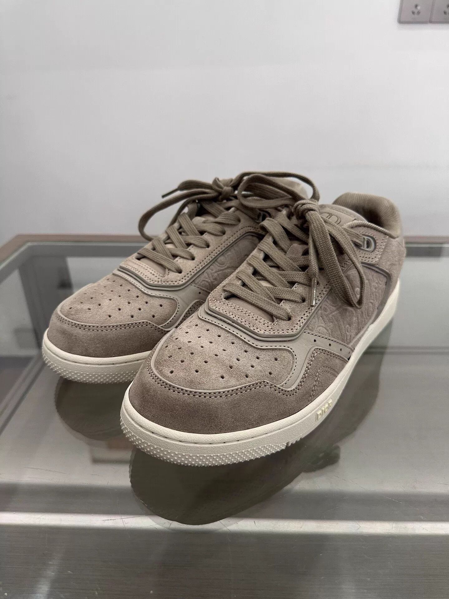 Dior Dior B27 Side Logo Gray Suede Men's Sneaker 42 Size US 9 / EU 42 - 1 Thumbnail