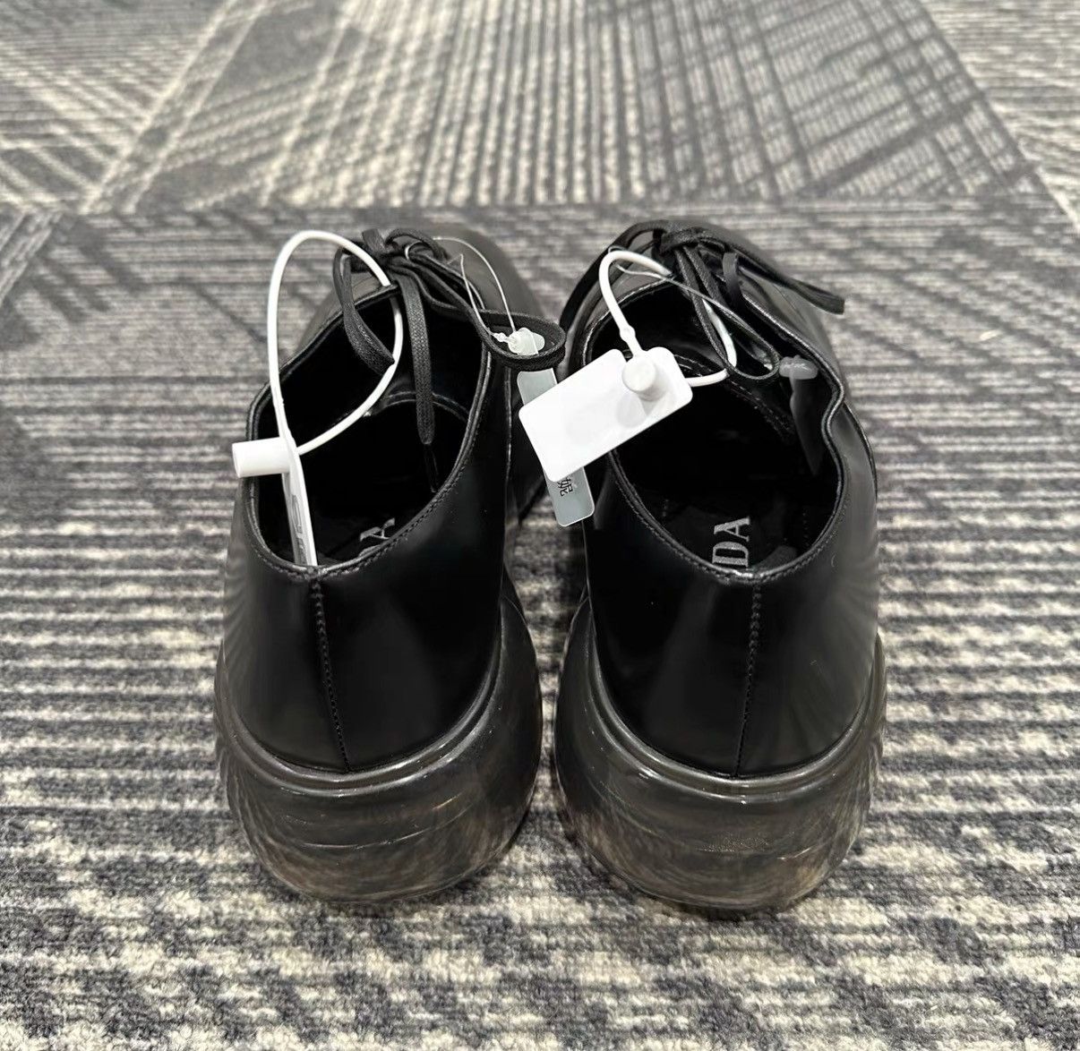 Prada Prada Black Box Calfskin Transparent Platform Loafers J42 Size US 6.5 / IT 36.5 - 4 Thumbnail