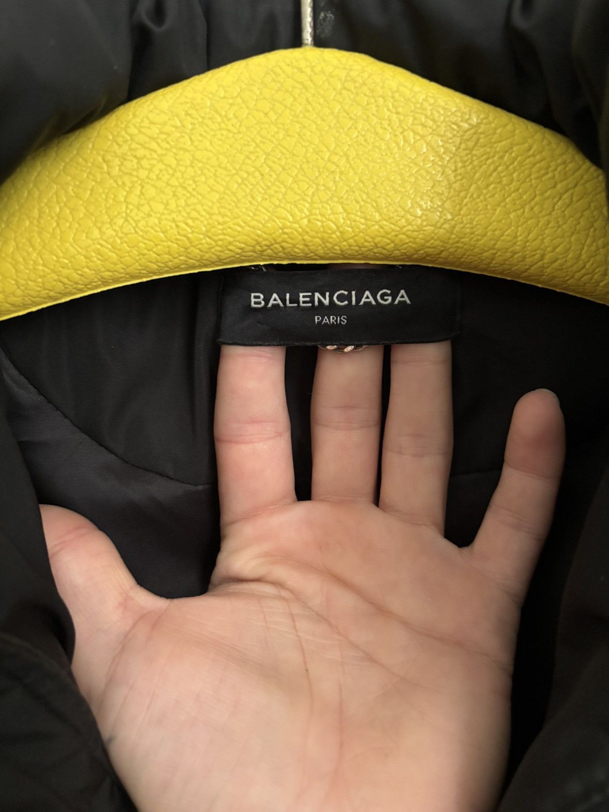 Balenciaga Balenciaga Black Cropped Puffer Jacket Size US M / EU 48-50 / 2 - 5 Thumbnail