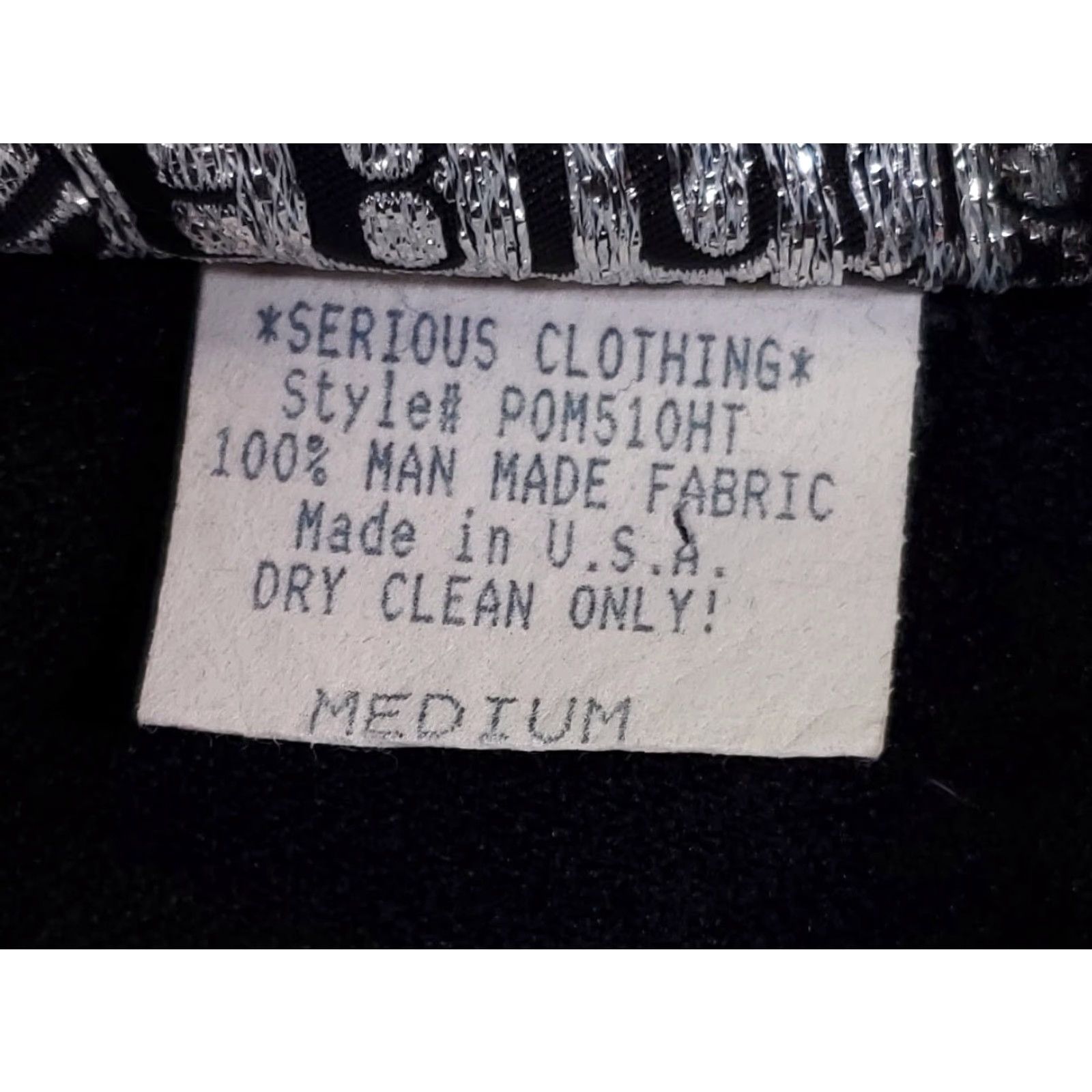 Velour VTG Serious LA Button Up Shirt Velour Cheetah Print Red Black Mens XL Short Sleeve Button Up Shirt Mens XL Black Cheetah 80s Size US XL / EU 56 / 4 - 5 Thumbnail