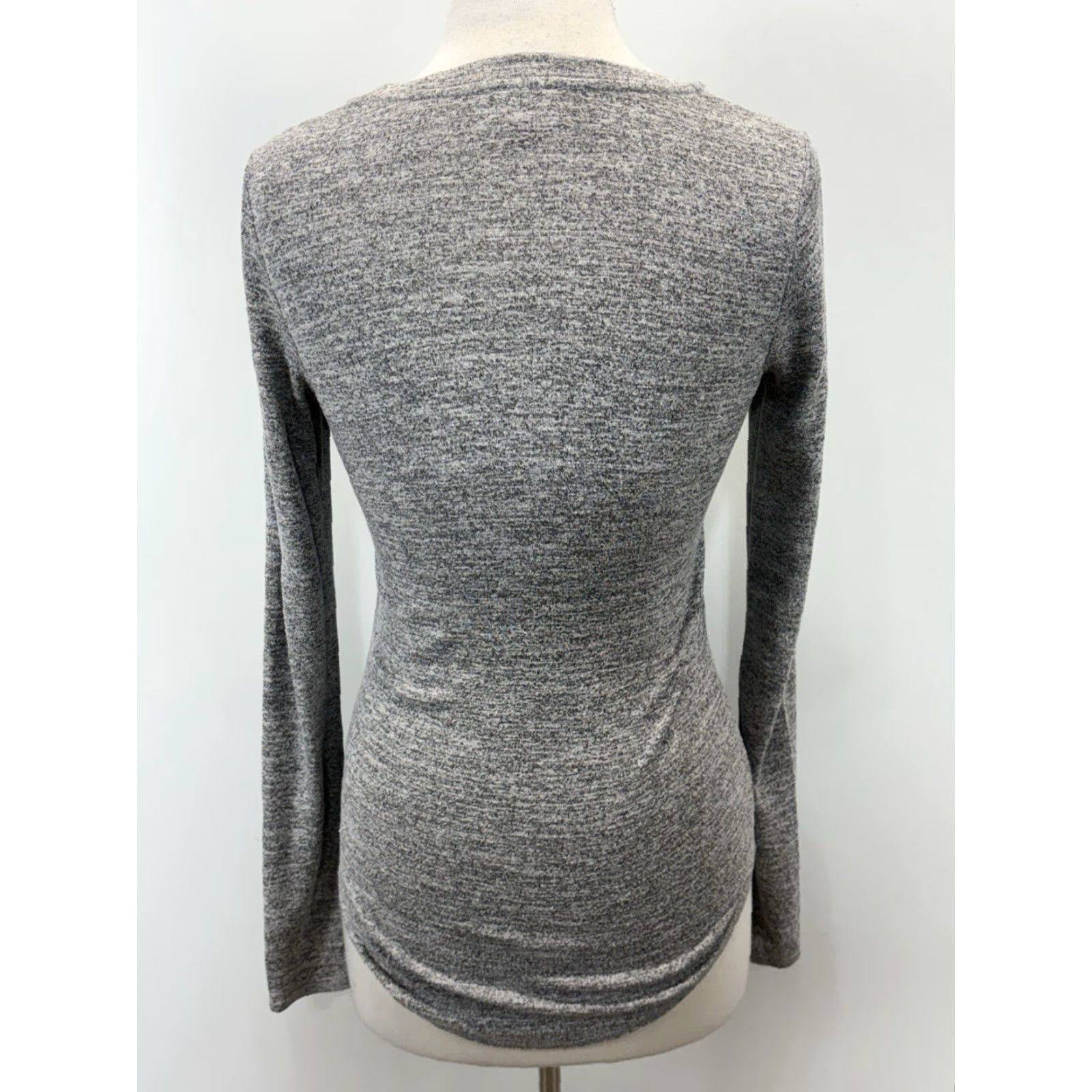 Vintage VINTAGE? Wilfred Free Diapason Long Sleeve Shirt Women’s Small S Heather Grey Rayon Blend Basic Shirt Womens Small Heather Grey Size S / US 4 / IT 40 - 3 Thumbnail