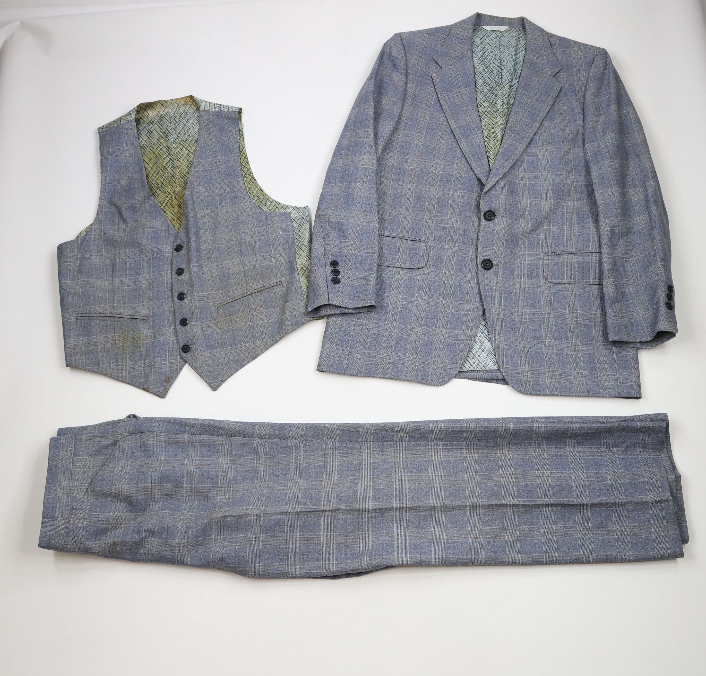 Vintage Vintage 70s Streetwear Distressed Wool Blend 3 Piece Suit Size 40R - 1 Thumbnail