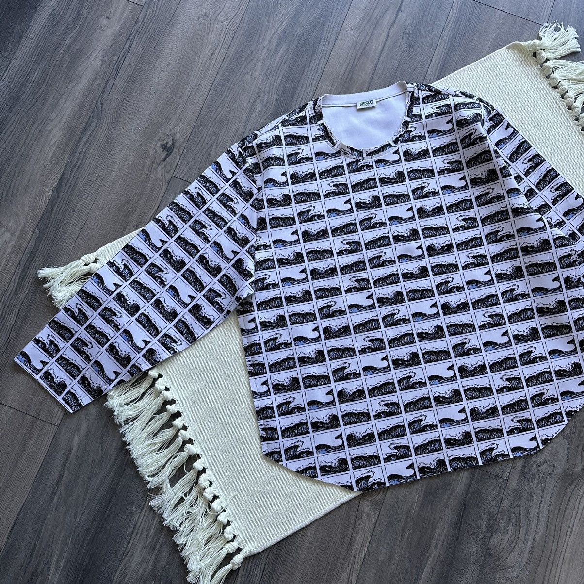 Kenzo Rare KENZO Neoprene Japanese Wave Pattern Long Sleeve Shirt Size US XXL / EU 58 / 5 - 2 Thumbnail