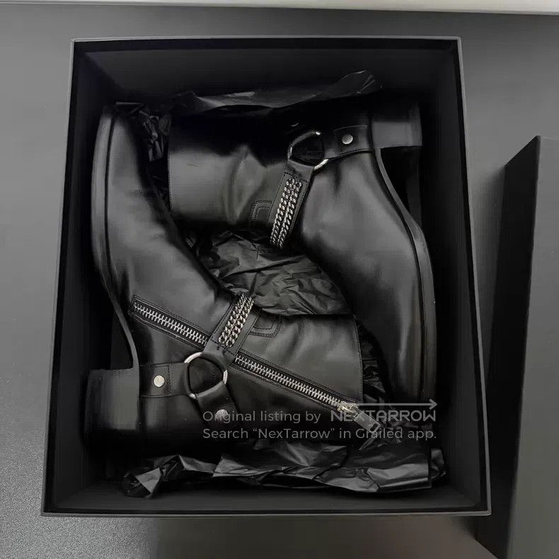 Saint Laurent Paris Saint Laurent Paris First Year Chain Buckle Chelsea Boots Size US 9 / EU 42 - 8 Thumbnail