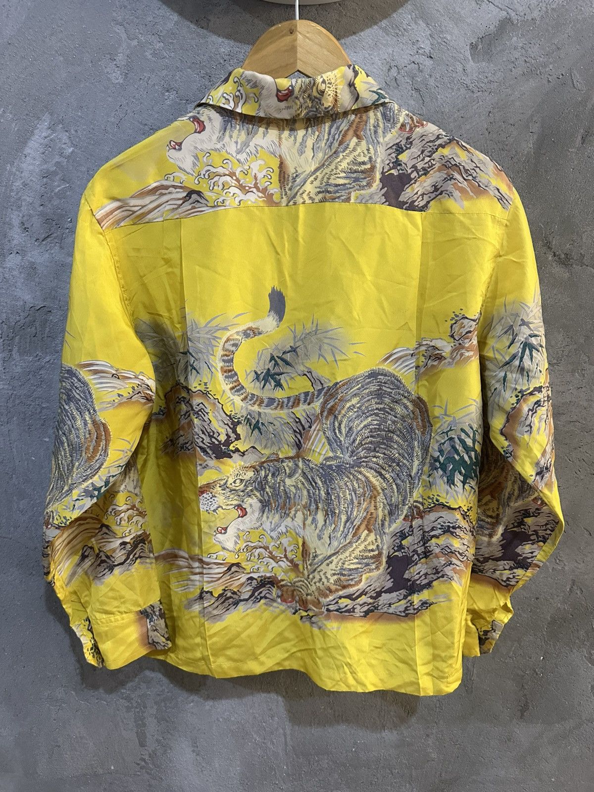 Sun Surf Vintage Sun Surf Toyo Enterprise Pure Silk Tiger L/S Shirt Size US S / EU 44-46 / 1 - 7 Thumbnail