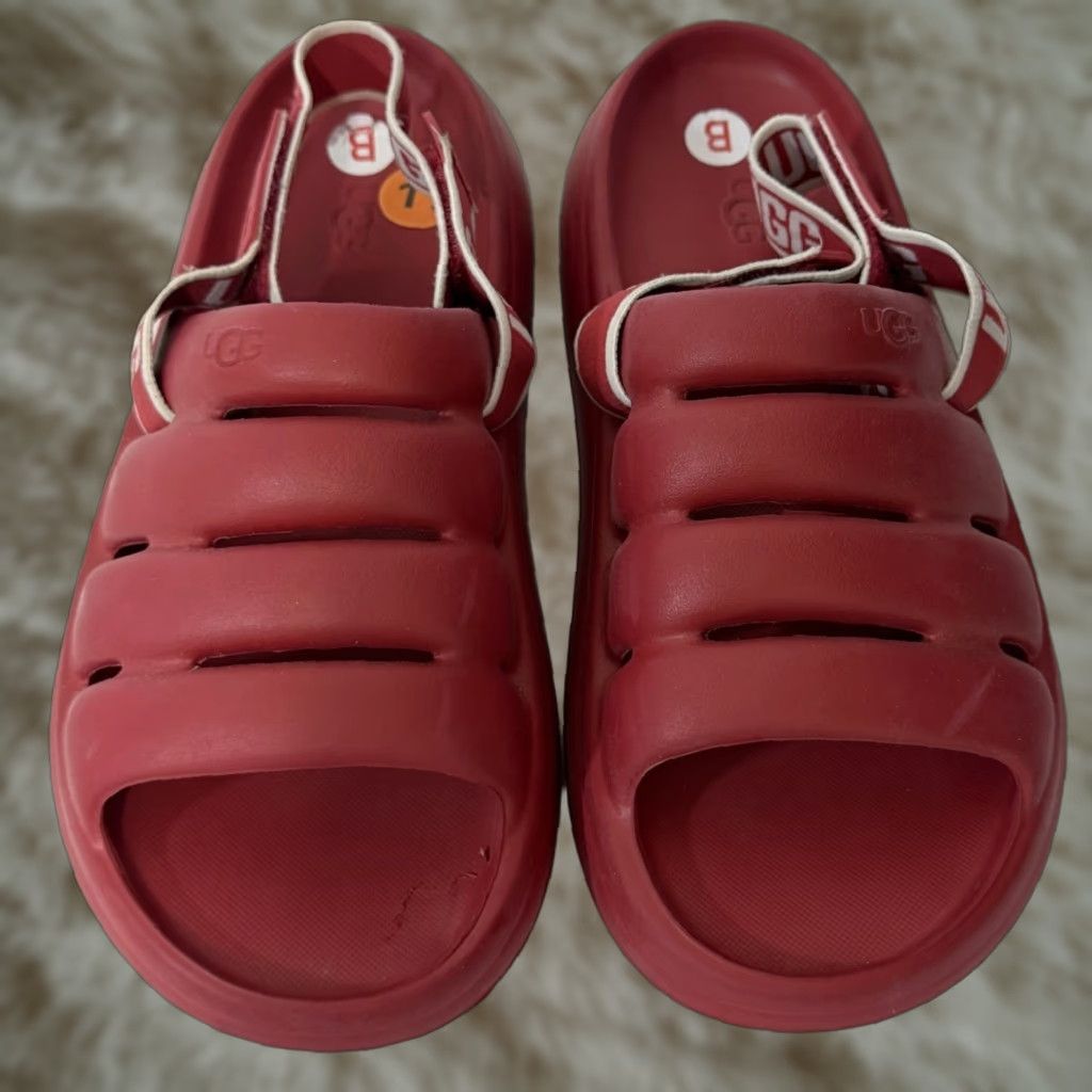 Ugg UGG SPORT YEAH SLIDE WOMENS US 11 SAMBA RED WATERPROOF SANDAL SLIDE SHOE Red 11 Womens Sport Yeah Slid‍e Size US 11 / IT 41 - 1 Thumbnail