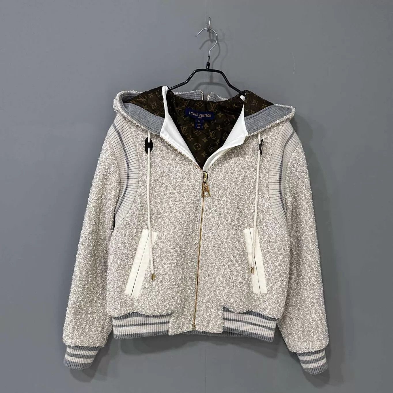 Louis Vuitton LV Women's 99 New Monogram Lined Tweed Jacket 34 Size XS / US 0-2 / IT 36-38 - 1 Thumbnail