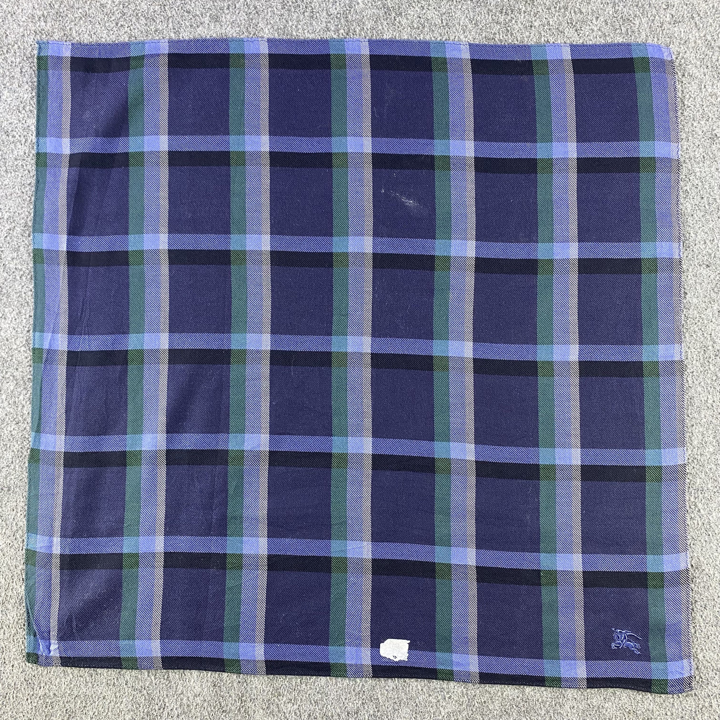 Burberry × Vintage Burberry Handkerchief/Neckerchief/Bandana HC803 Size ONE SIZE - 1 Thumbnail