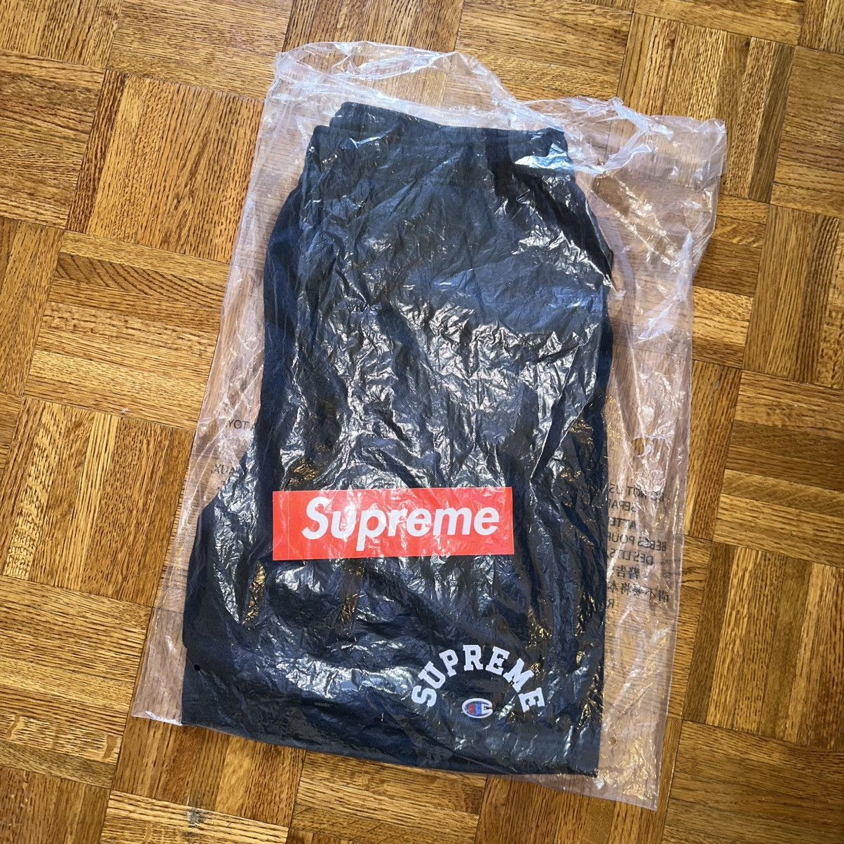 Champion × Supreme Supreme Champion Mesh Shorts sz Large 2024 Navy Blue NEW Size US 34 / EU 50 - 4 Thumbnail