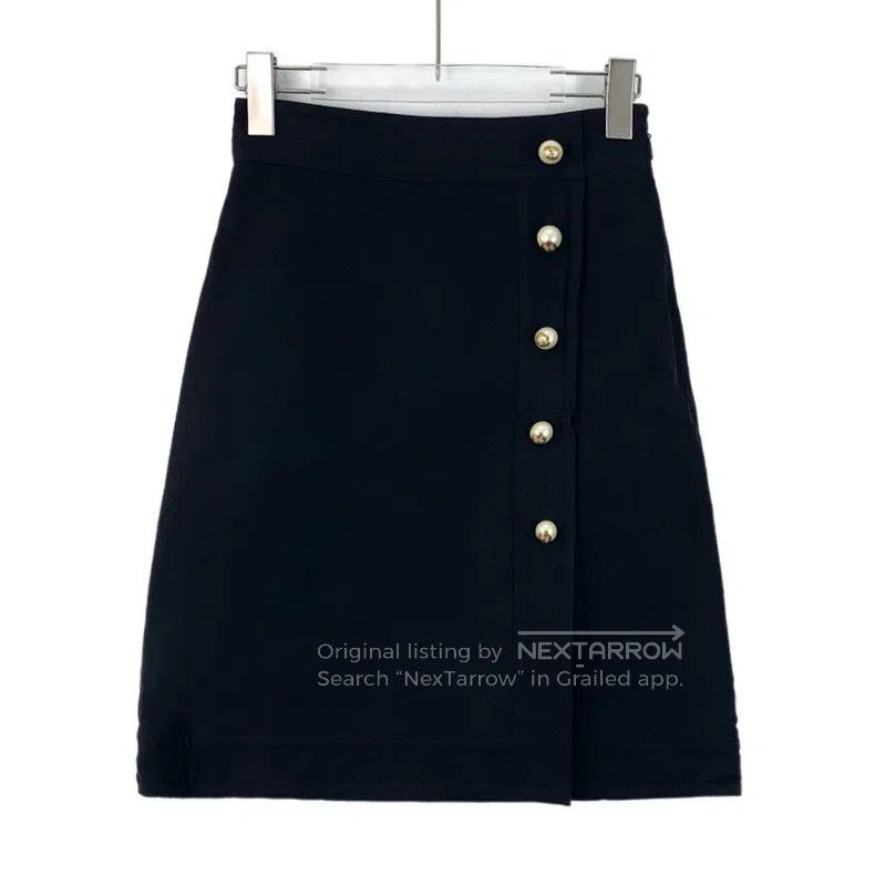 Gucci gucci Black woollen side single-breasted pearl buckle casu Size 25" / US 0 / IT 36 - 1 Thumbnail