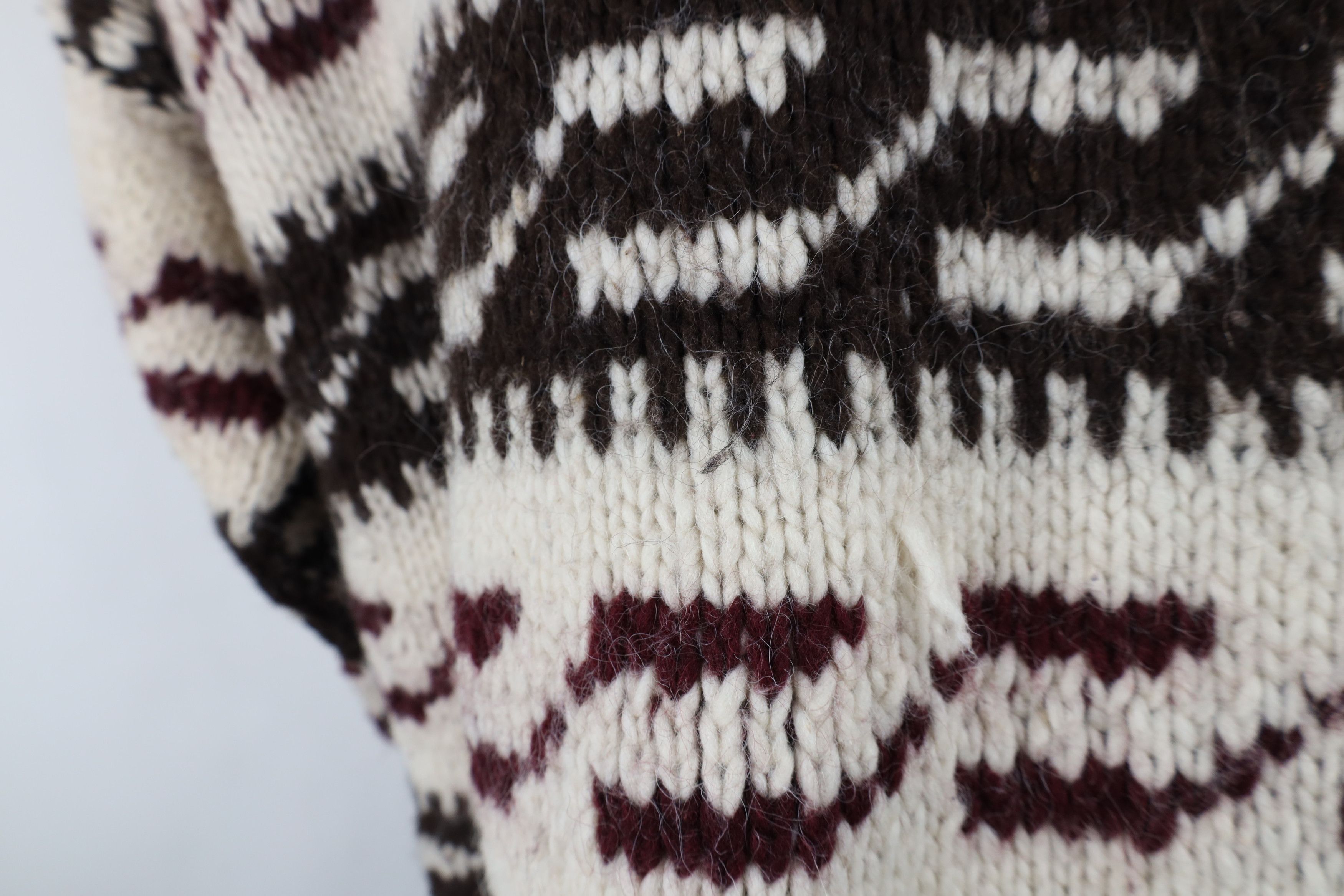 Vintage Vintage 50s 60s Streetwear Wool Cowichan Sweater Geometric Size US XXL / EU 58 / 5 - 7 Thumbnail
