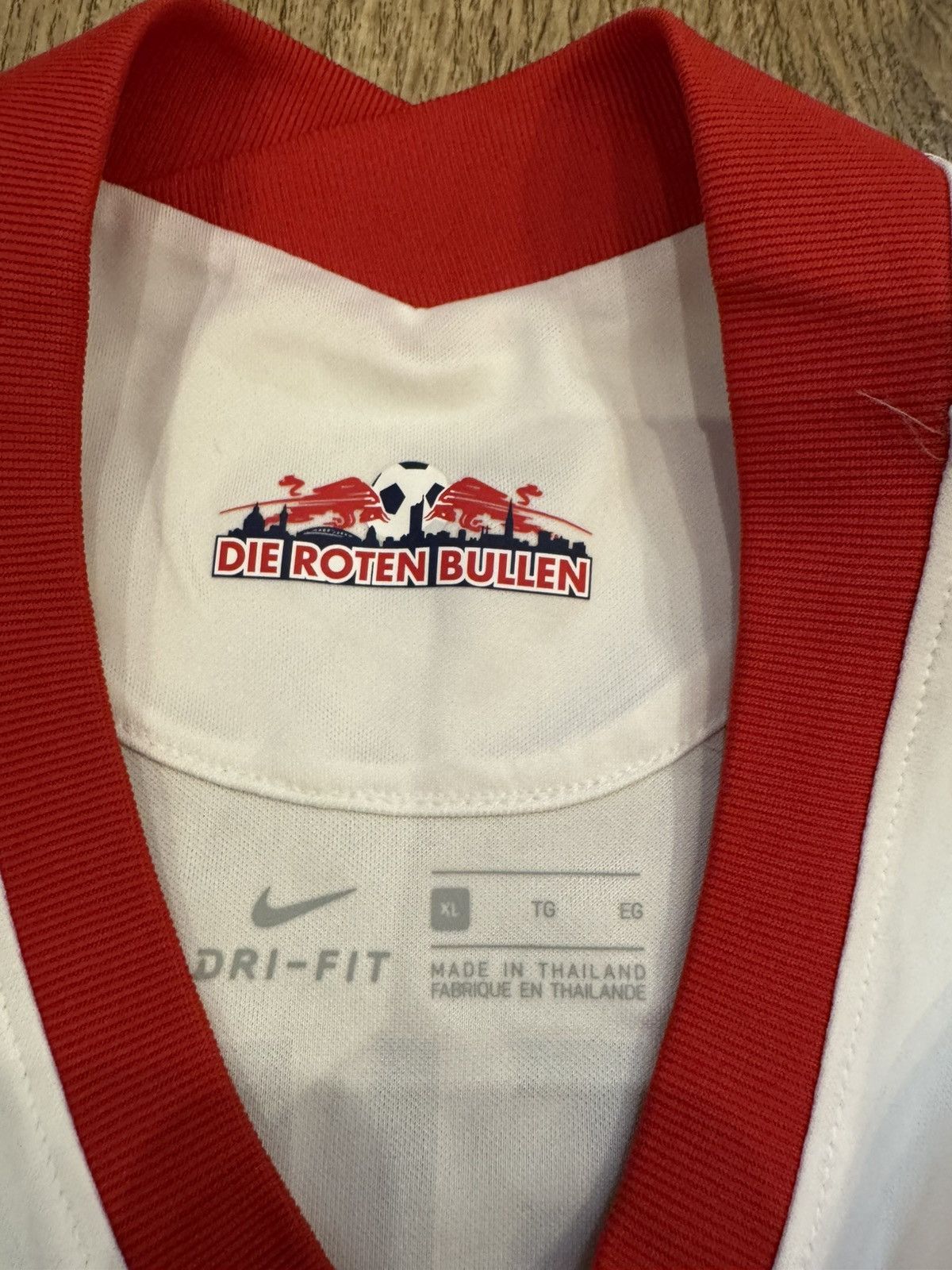 Nike RB Leipzig 2020-21 Home Soccer Jersey Nike Men SIZE XL SHIRT Size US XL / EU 56 / 4 - 9 Thumbnail