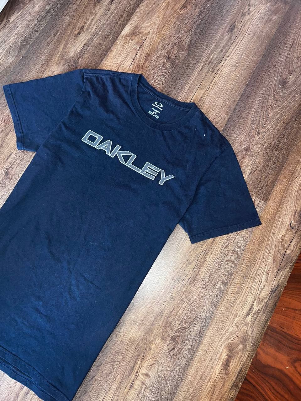 Oakley × Vintage Vintage Oakley T-Shirt 2000s Big Logo Japan Outdoor Y2K Size US L / EU 52-54 / 3 - 2 Thumbnail