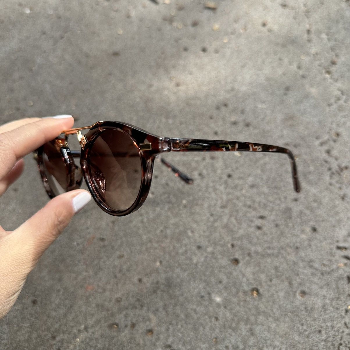 Other SUNGLASSES BRAND NEW CLASSIC RETRO VINTAGE QZ943-01 Size ONE SIZE - 2 Thumbnail