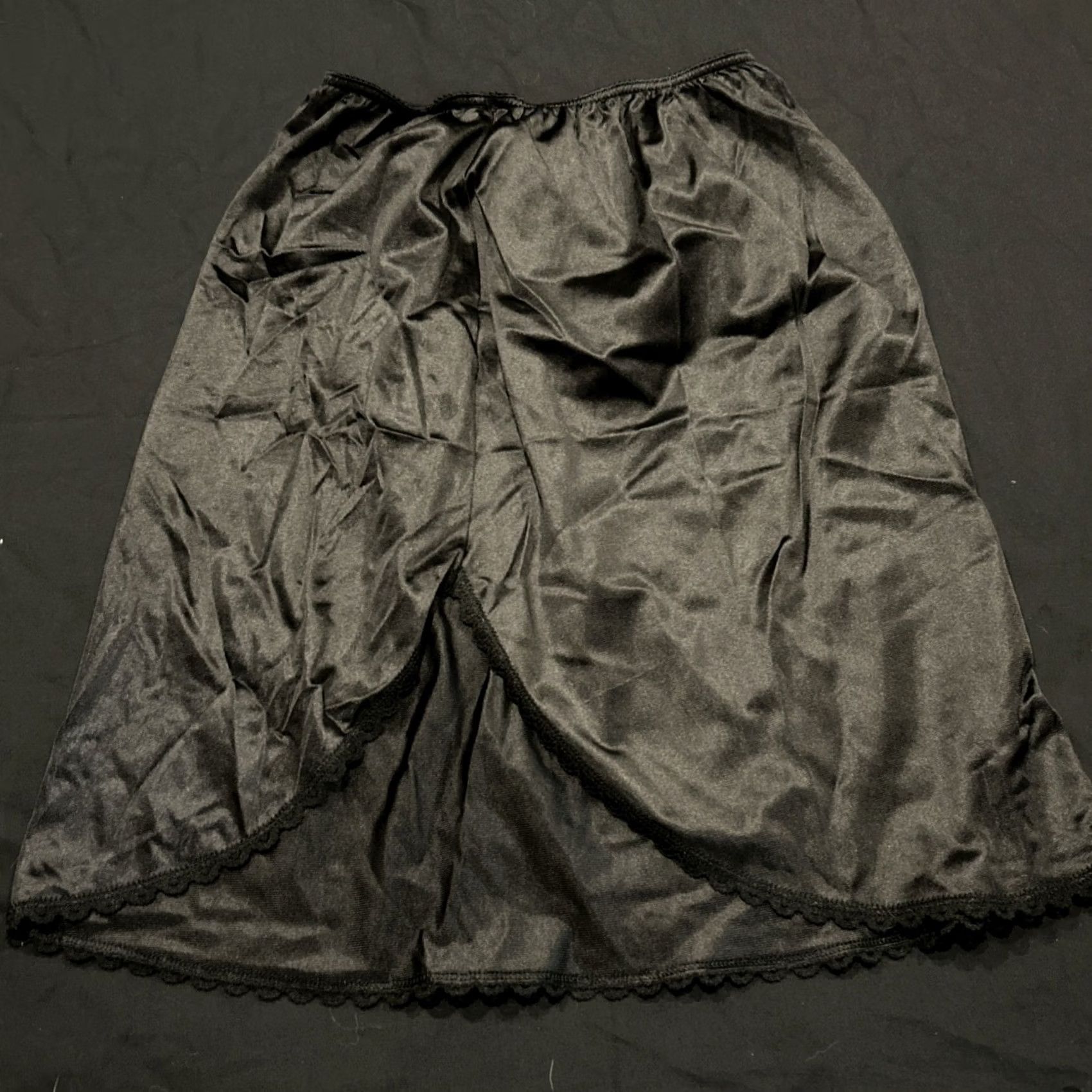 Vintage VINTAGE Warner Slip Skirt Nylon Black Size S Womens/Adult Small Size 28" / US 6 / IT 42 - 3 Thumbnail