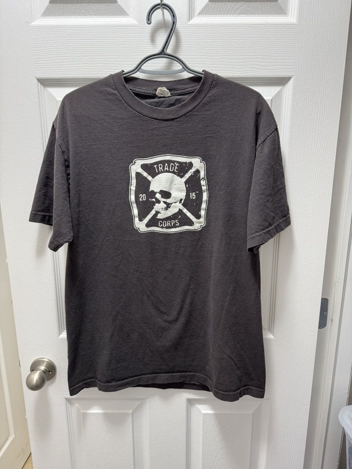 Vintage Alstyle Trade Corps Skull Avant Garde Archive Shirt Vintage Size US L / EU 52-54 / 3 - 1 Thumbnail