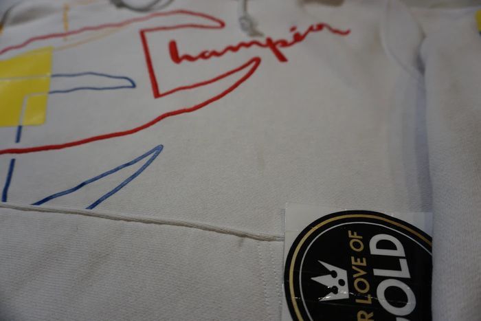 Champion Champion reverse weave graphics big logo white sweater Size US S / EU 44-46 / 1 - 6 Thumbnail