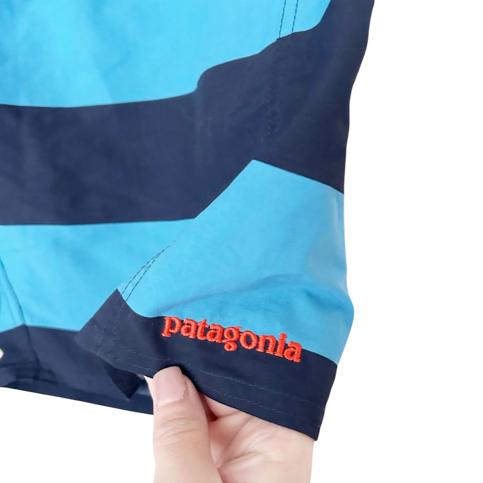Patagonia Patagonia Blue Striped Board Shorts Bathing Suit Sz 33 Size US 33 - 4 Thumbnail