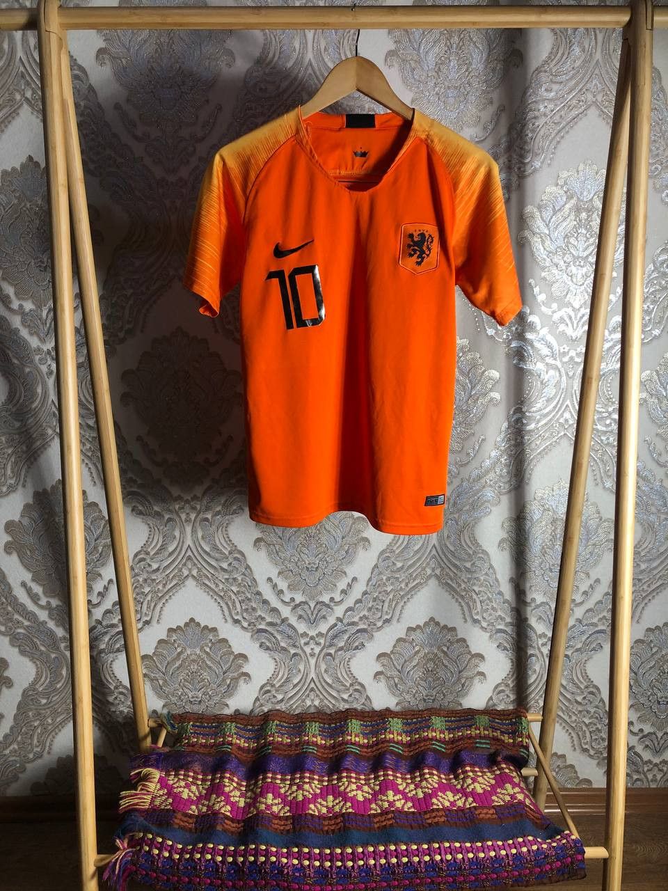 Vintage VERY RARE NIKE NETHERLANDS SOCCER JERSEY BLOKE Y2K RETRO 90d Size US S / EU 44-46 / 1 - 2 Thumbnail