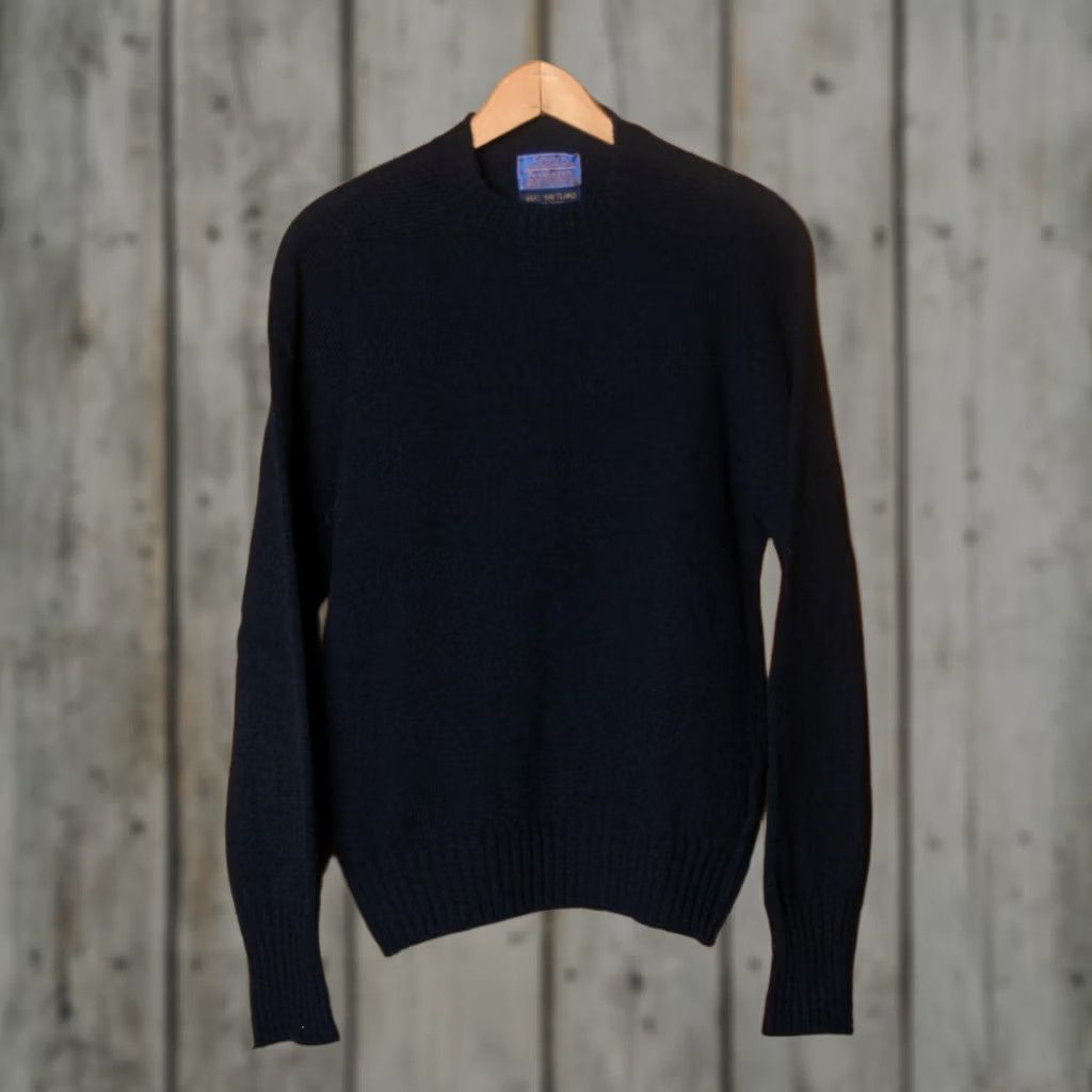 Pendleton VINTAGE Pendleton Navy Blue Wool Sweater Crew Neck M Mens Pullover USA Washable Shetland Wool Tag M 38" Chest 25.25" Length 34" Sleeves Blue Sized Size US M / EU 48-50 / 2 - 1 Thumbnail