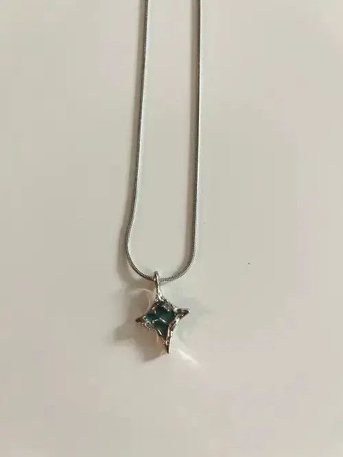 Vintage STEAL! Y2K Japan Blue Crystal Necklace Size ONE SIZE - 7 Thumbnail