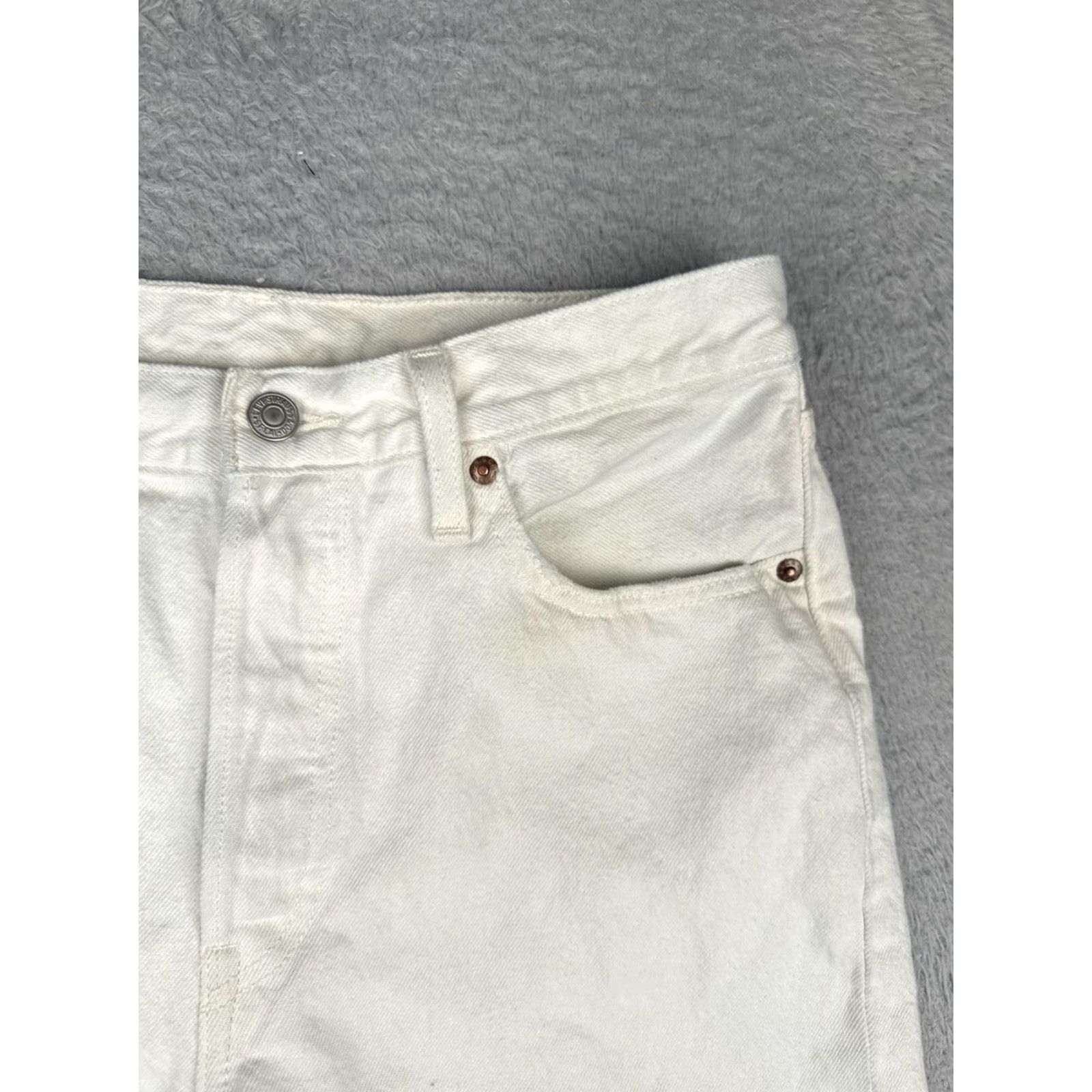Levi's Levi's 501 Button-Fly Denim Shorts Bermuda Mens 29 White Distressed Pockets 5-Pocket Raw Hem Backyard Beach Casual Size US 29 - 5 Thumbnail