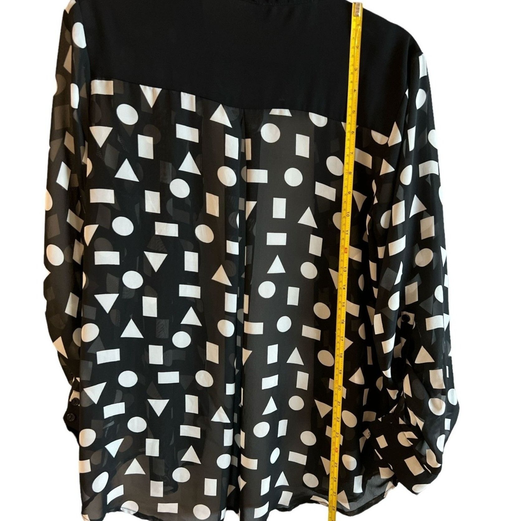 Forever 21 Forever 21 Black & White Geometric Print Sheer Long Sleeve B Size L / US 10 / IT 46 - 4 Thumbnail