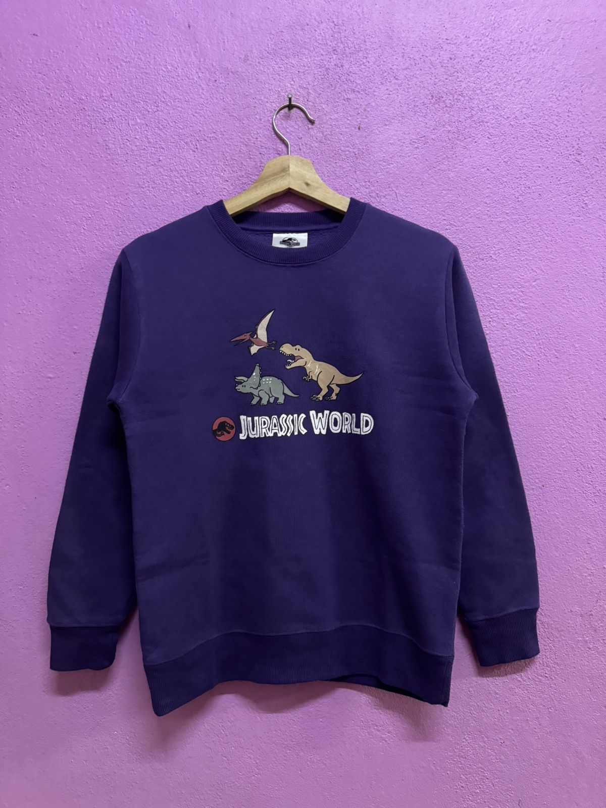 Japanese Brand Jurassic World Sweatshirts Size US S / EU 44-46 / 1 - 1 Thumbnail