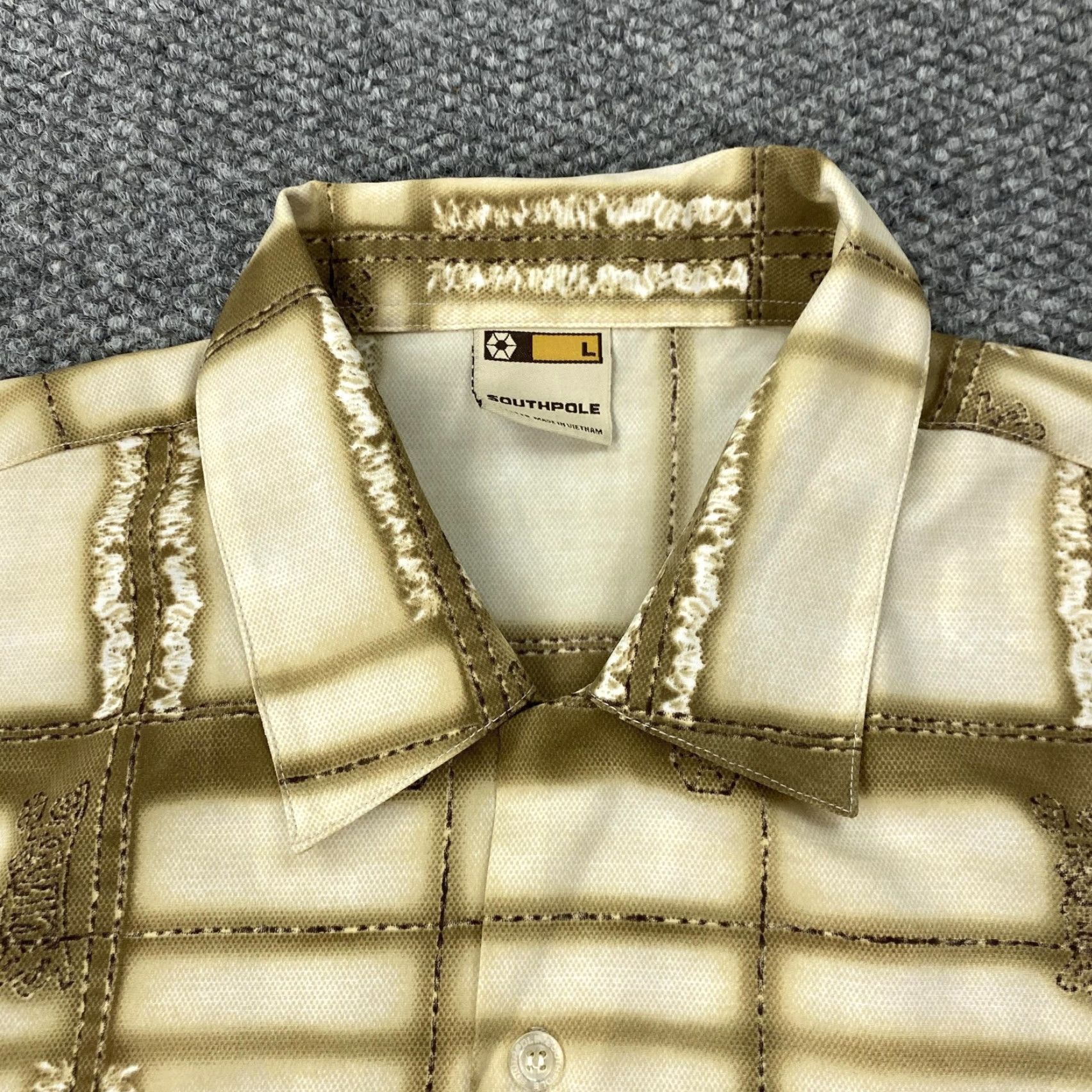 Southpole Southpole Shirt Mens Large Beige Brown Plaid Grunge Streetwear Y2K Skate Beach Buttons Embroidered Pockets Collared Short Sleeve Polyester Size US L / EU 52-54 / 3 - 3 Thumbnail