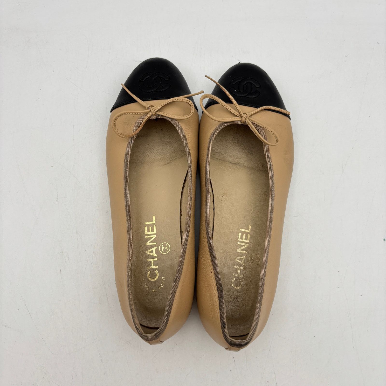 Chanel Chanel Leather CC Logo Cap Toe Boe Ballet Flats Women's 38C Size US 8 / IT 38 - 6 Thumbnail