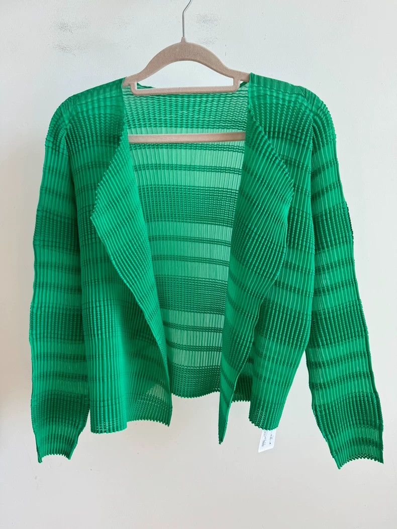 Issey Miyake Issey Miyake size:2 Green pleated cardigan Size XS / US 0-2 / IT 36-38 - 1 Thumbnail