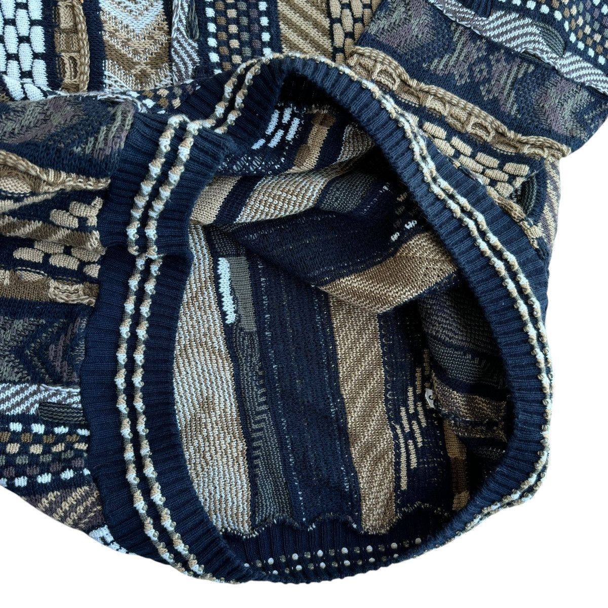 Coogi × Japanese Brand × Vintage Alexander Lloyd Coogi Style 3D Cable Knit Sweater Pullover Size US XL / EU 56 / 4 - 4 Thumbnail