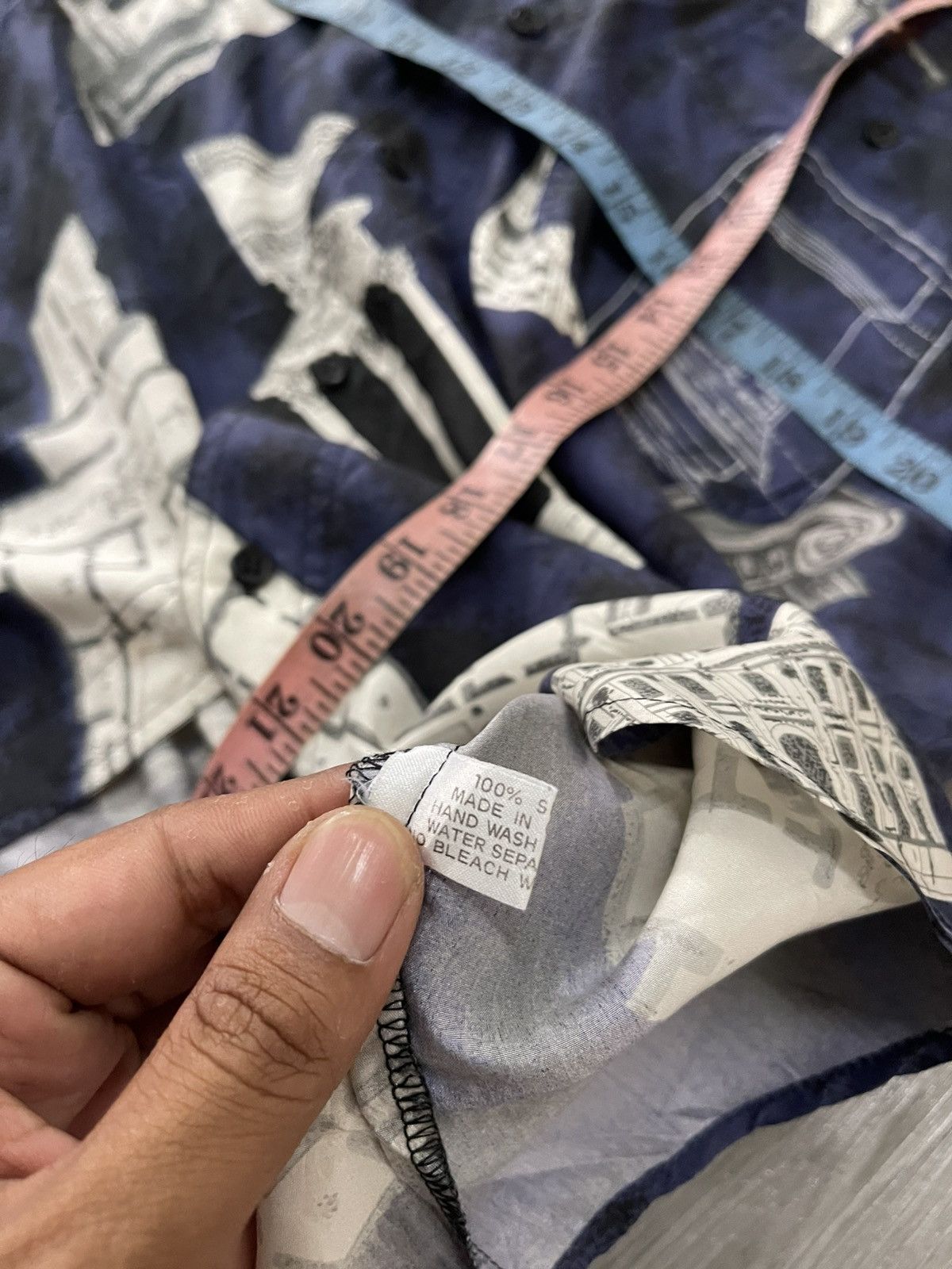 Designer Italian art pure silk shirt Size US M / EU 48-50 / 2 - 6 Thumbnail