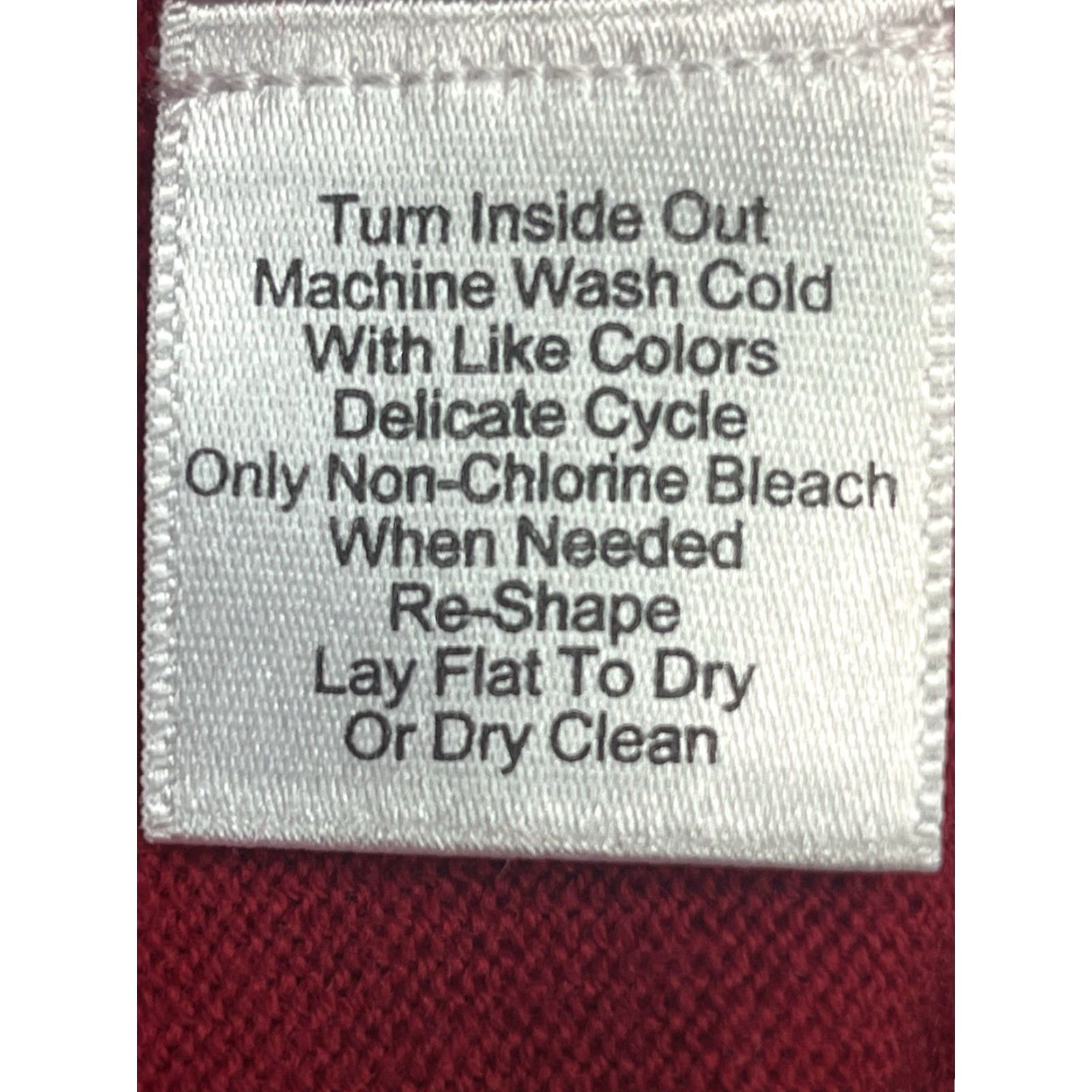 Joseph Abboud Joseph Abboud Vest Red Merino Wool V-Neck Sleeveless M Mens Sweater Classic Lightweight Fall Winter Spring Business Casual Travel Regular Size Medium Size US M / EU 48-50 / 2 - 6 Thumbnail