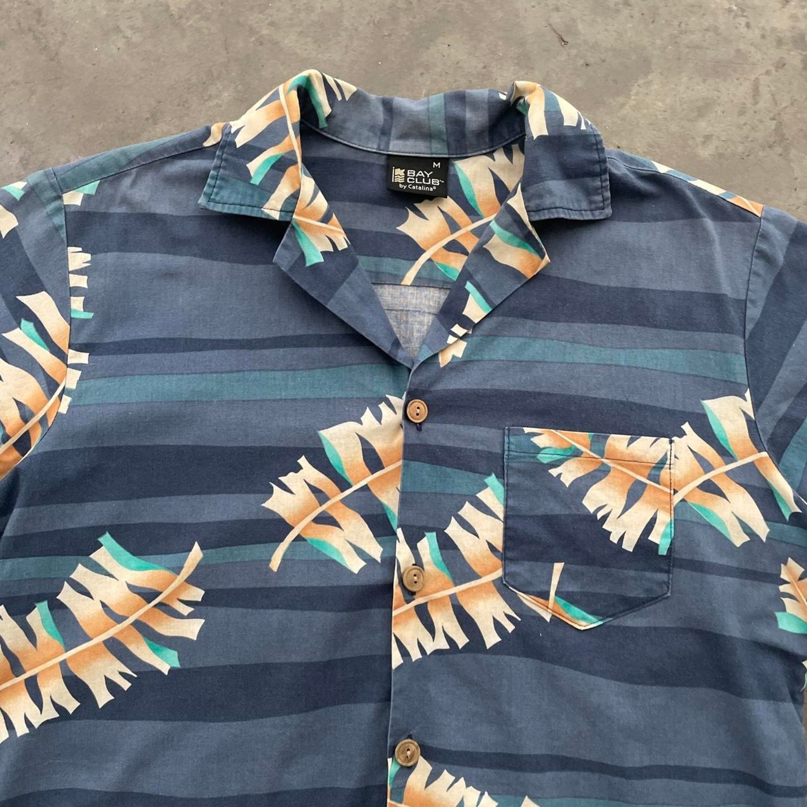 Vintage Vintage Bay Club Blue Tropical Hawaiian Shirt Size US M / EU 48-50 / 2 - 2 Thumbnail