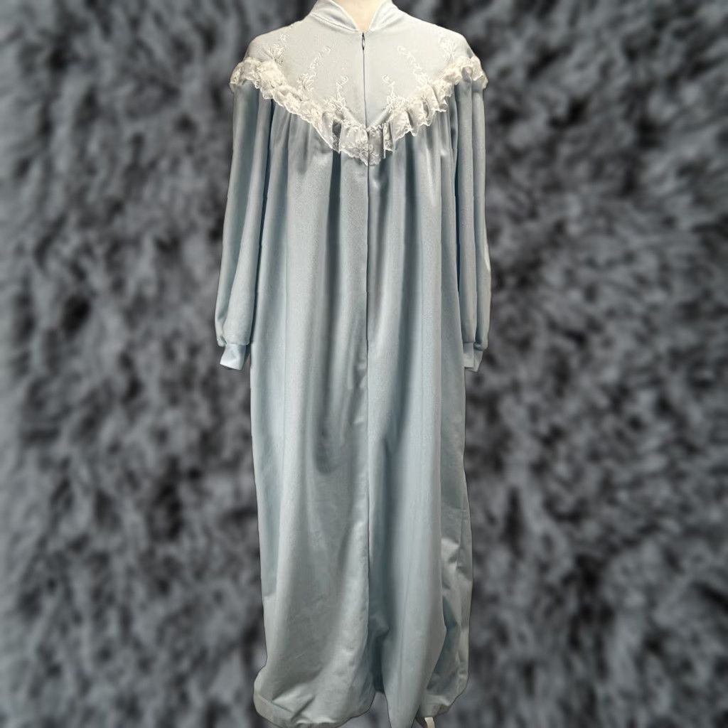 Vintage VINTAGE Gilligan & O'Malley Fleece Robe Nightgown Size M Blue USA Zip Women Size M / US 6-8 / IT 42-44 - 1 Thumbnail