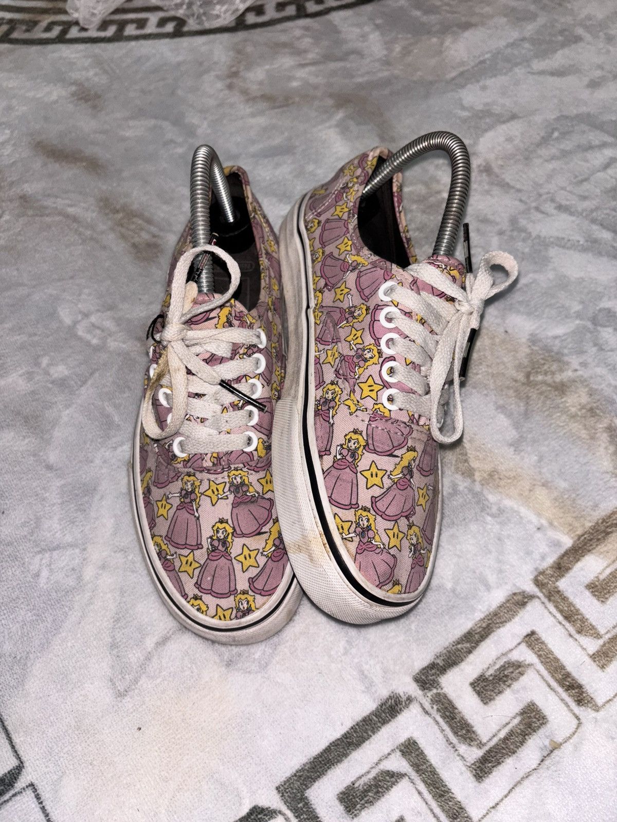 Nintendo × Vans Vans Authentic x Nintendo Size US 8 / IT 38 - 1 Thumbnail