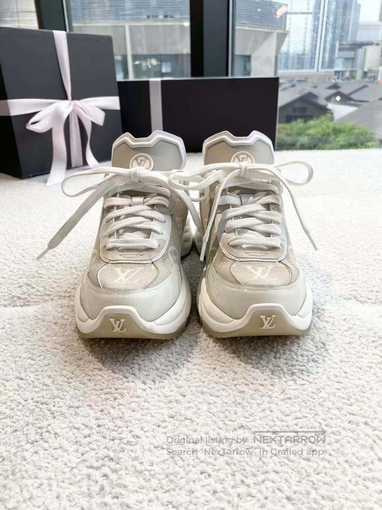 Louis Vuitton Louis Vuitton Presbyopia full of printed sneakers| Size US 5 / IT 35 - 2 Thumbnail
