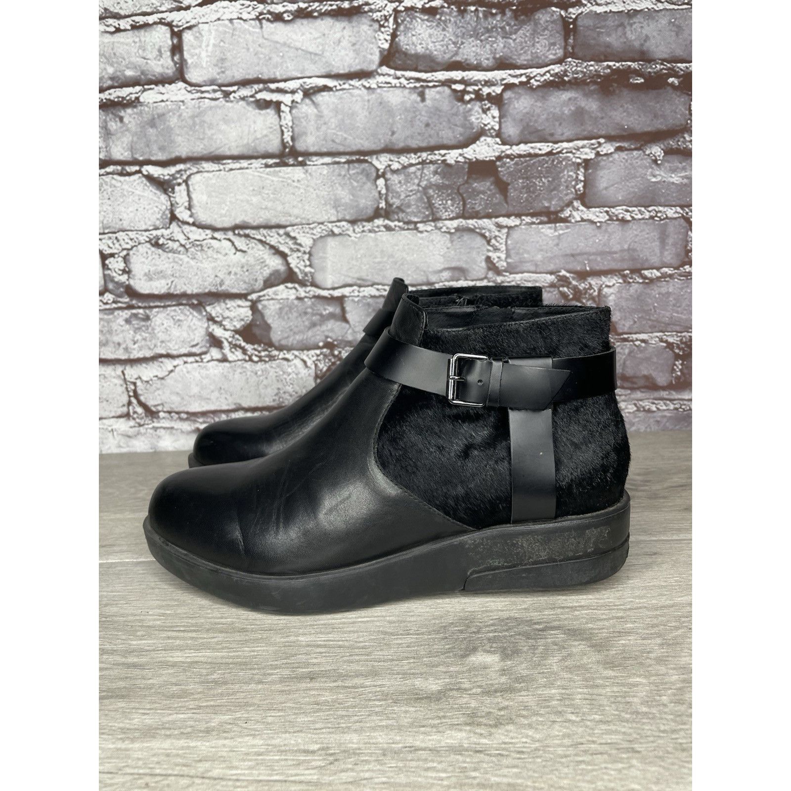 Other GRAVITY DEFYER Calf Hair Buckle Leather Ankle Boots Booties Size US 8 / IT 38 - 18 Thumbnail