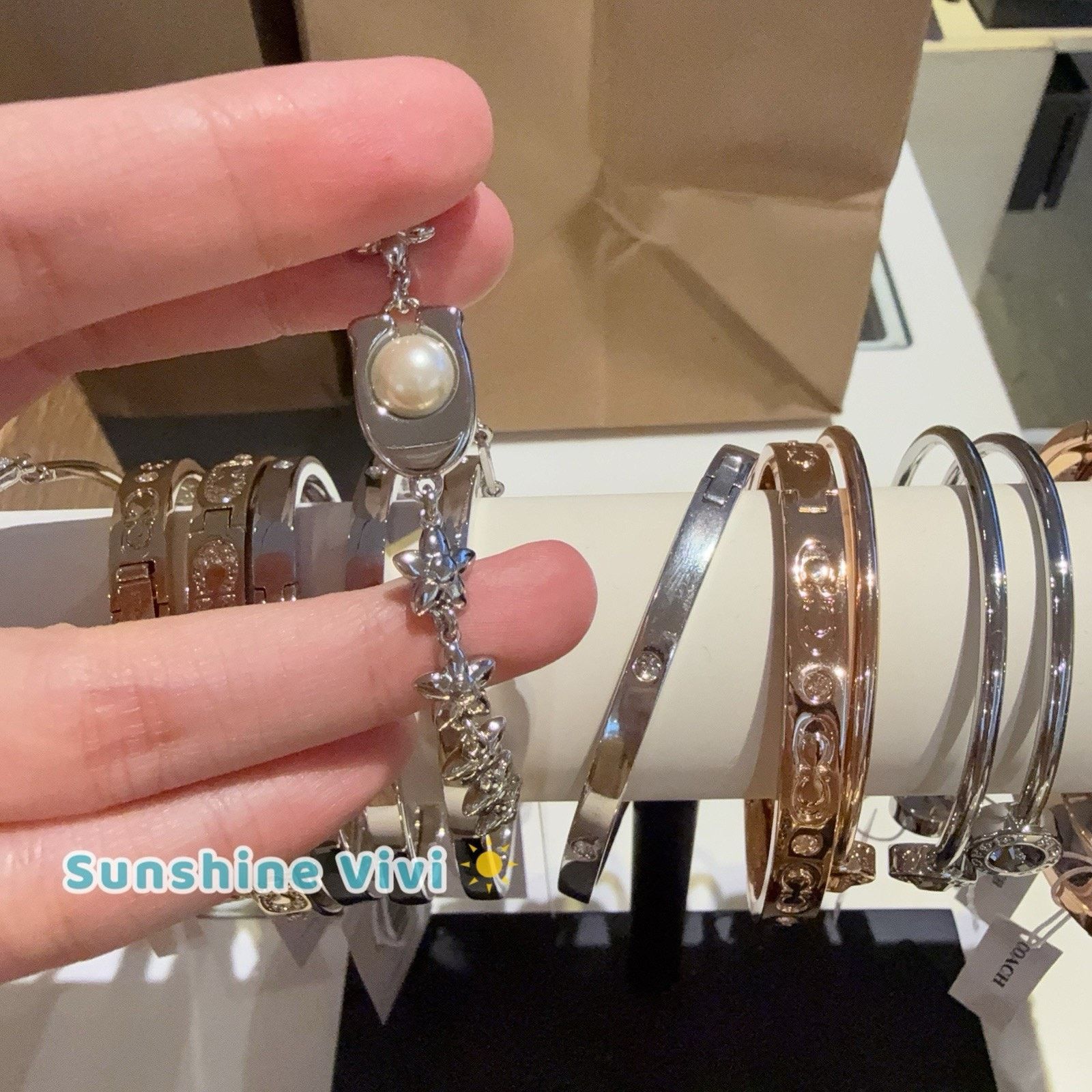 Coach NWT Coach Wildflower Chain Linear Bracelet Pearl CDS66 Size ONE SIZE - 1 Thumbnail
