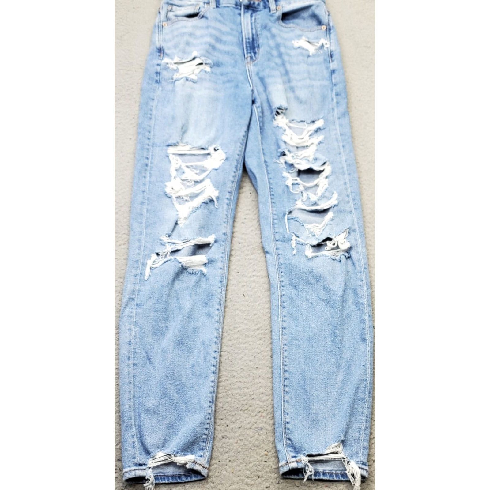 American Eagle Outfitters American Eagle Outfitters Jeans Womens Size 6 Blue Denim Straight 5-Pocket Regular Waist 29.5 Inseam Flat Front Ripped Size 28" / US 6 / IT 42 - 2 Thumbnail