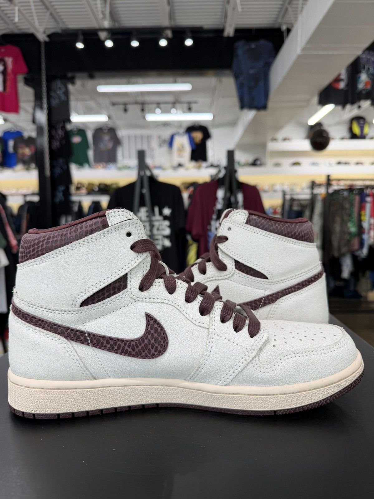 A Ma Maniere × Jordan Brand Air Jordan 1 A Ma Maniere Size 8.5 (2021) Size US 8.5 / EU 41-42 - 3 Thumbnail