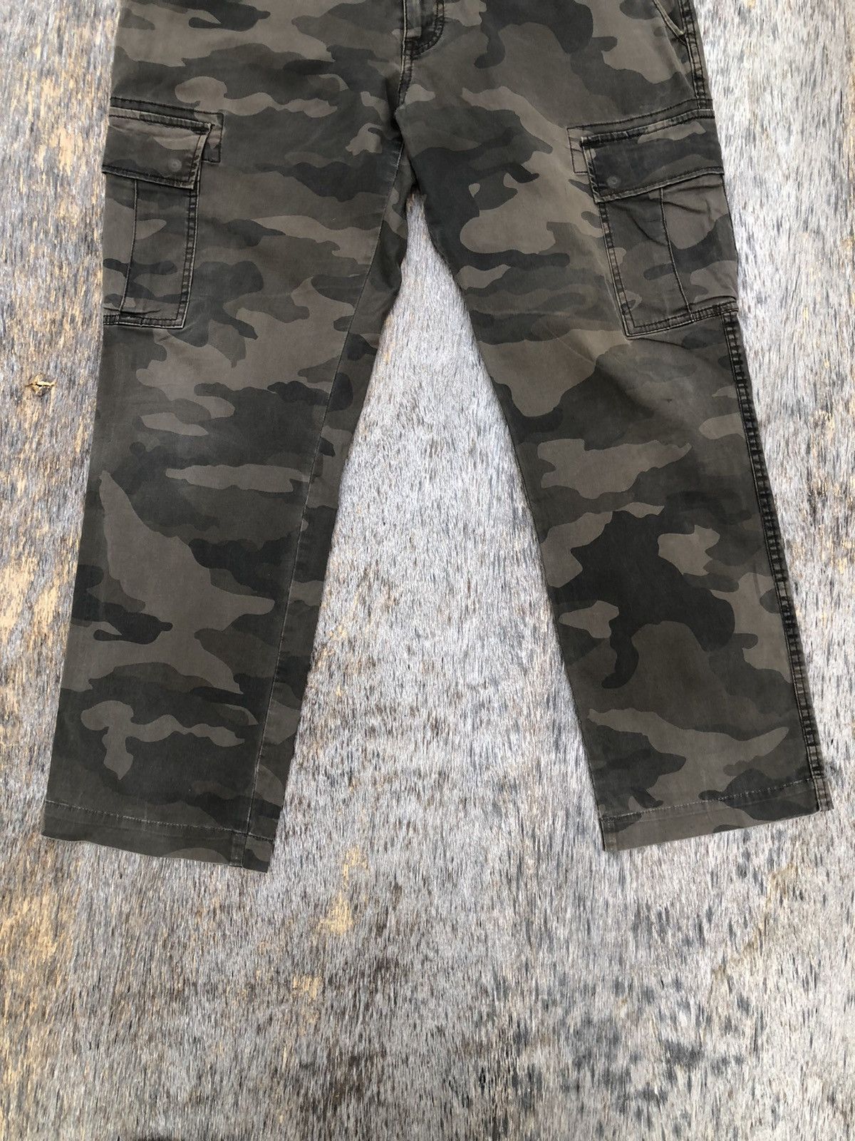 Japanese Brand Camouflage Cargo Multipocket Tactical Utility Pants W37xL37 Size US 37 - 3 Thumbnail