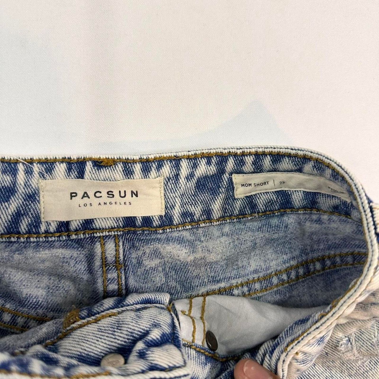 Pacsun Pacsun Mom Short Size 23 Mid Rise Measurements Included Size 23" - 3 Thumbnail